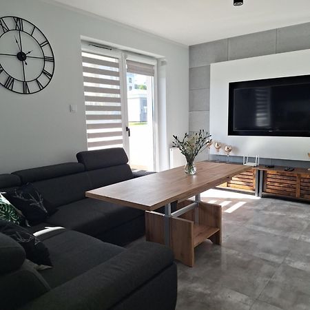 Apartament Happiness เยเลเนียกูรา ภายนอก รูปภาพ