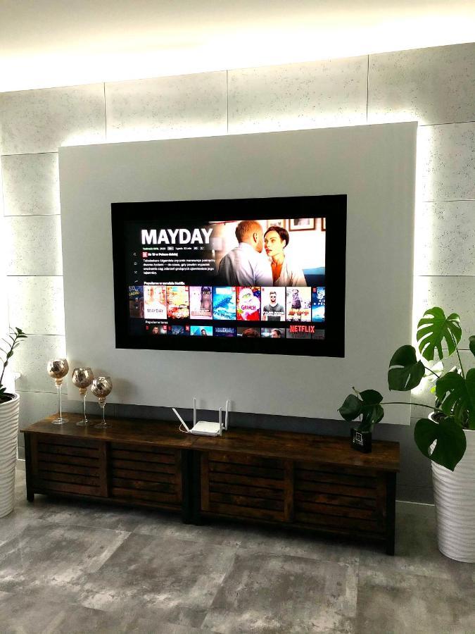 Apartament Happiness เยเลเนียกูรา ภายนอก รูปภาพ